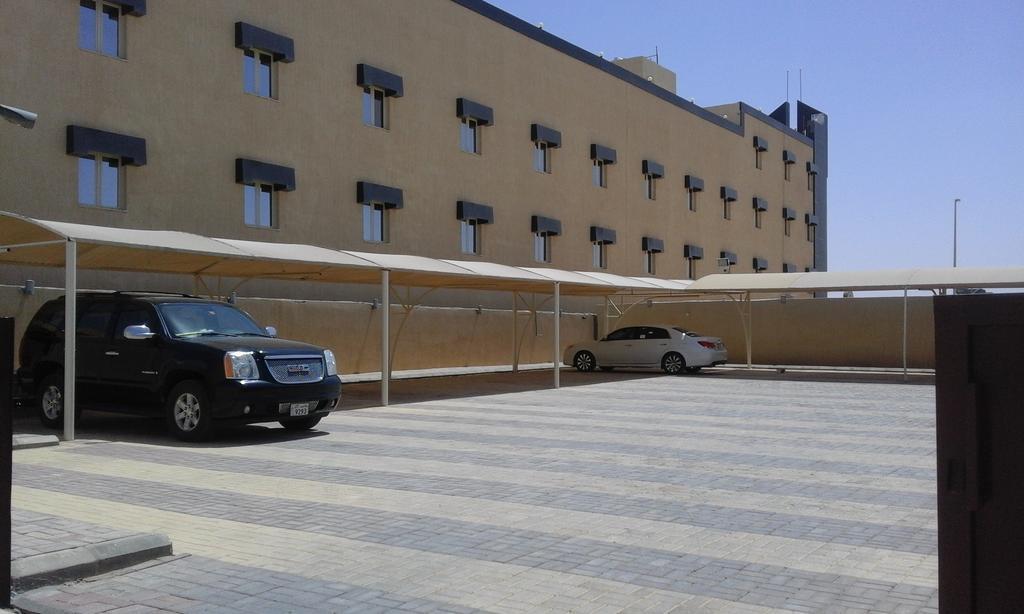 Al Bustan Crown Hotel 2 Arar Eksteriør billede