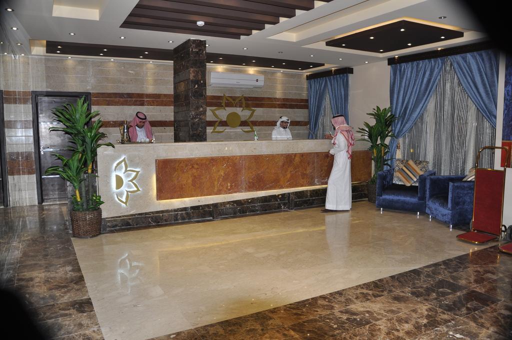 Al Bustan Crown Hotel 2 Arar Eksteriør billede