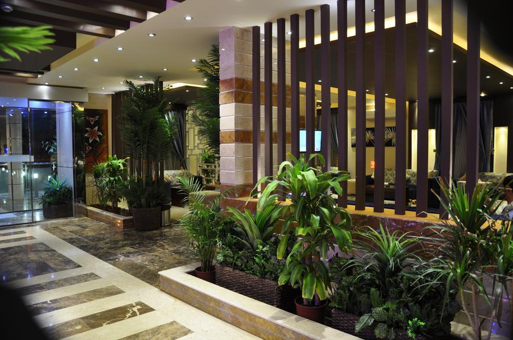 Al Bustan Crown Hotel 2 Arar Eksteriør billede