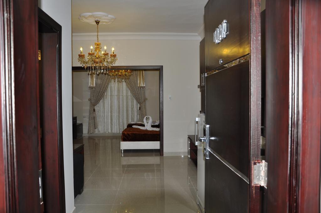 Al Bustan Crown Hotel 2 Arar Eksteriør billede