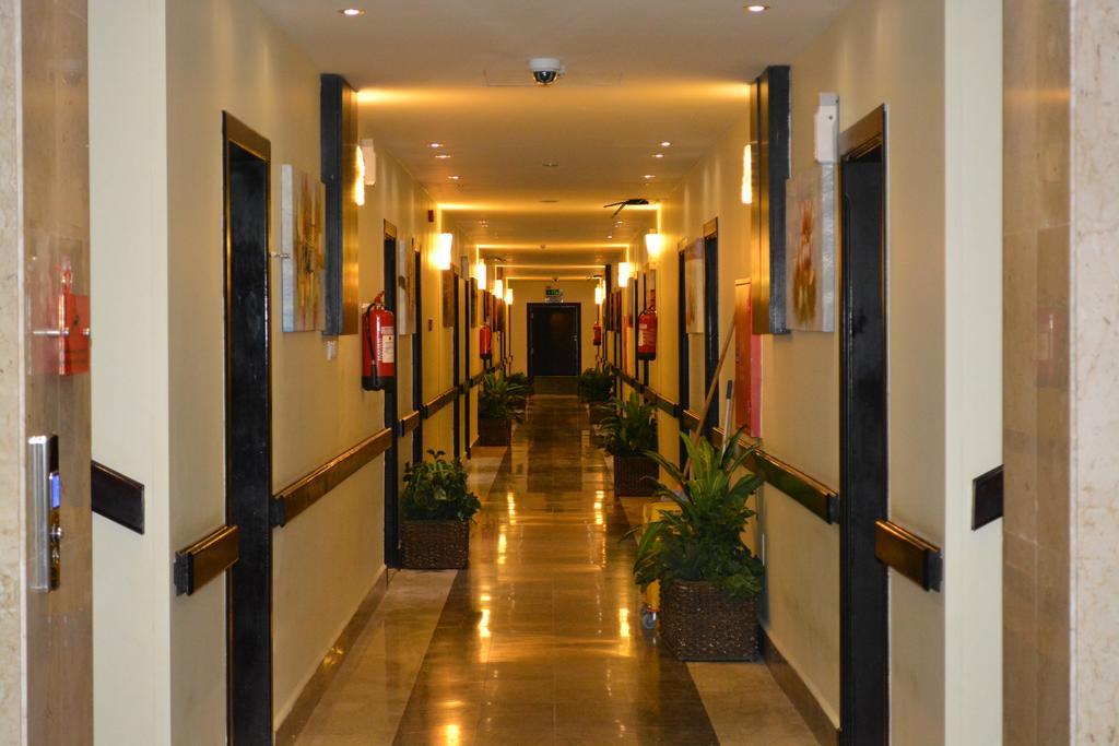 Al Bustan Crown Hotel 2 Arar Eksteriør billede